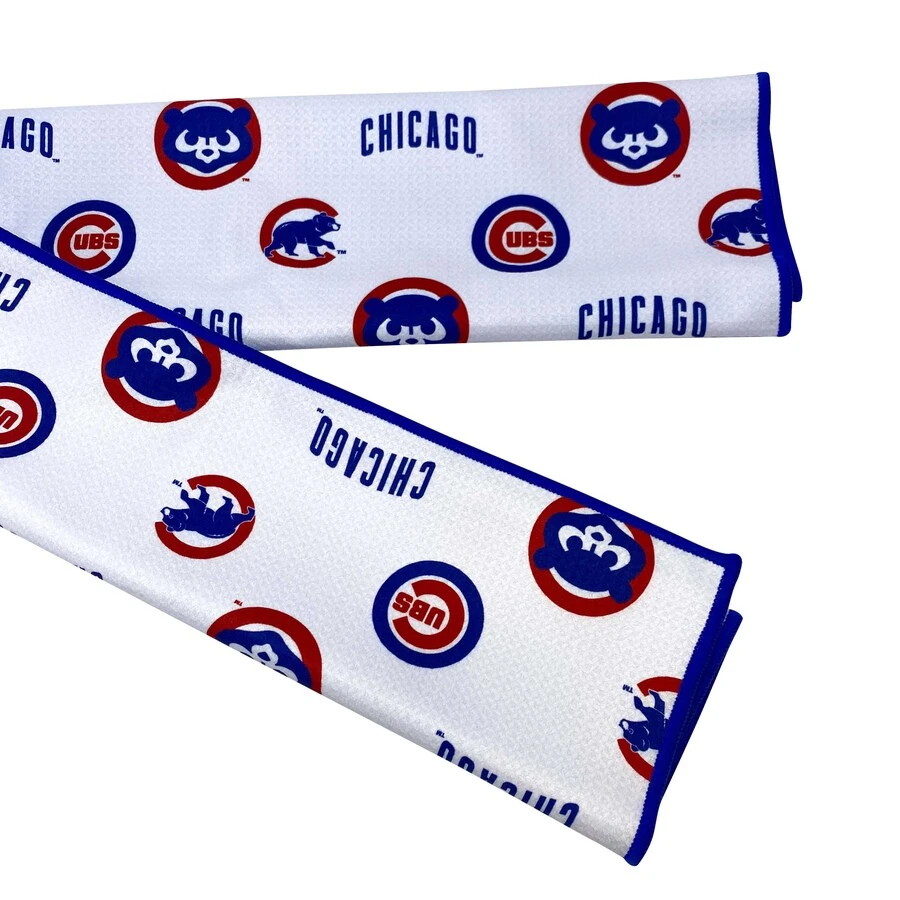 Chicago Cubs Aqua-Lock Caddy Golf Towel 3 Chicago Cubs Aqua-Lock Caddy Golf Towel - Image 3