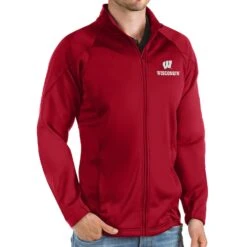 Wisconsin Badgers Antigua Links Full-Zip Golf Jacket - Red